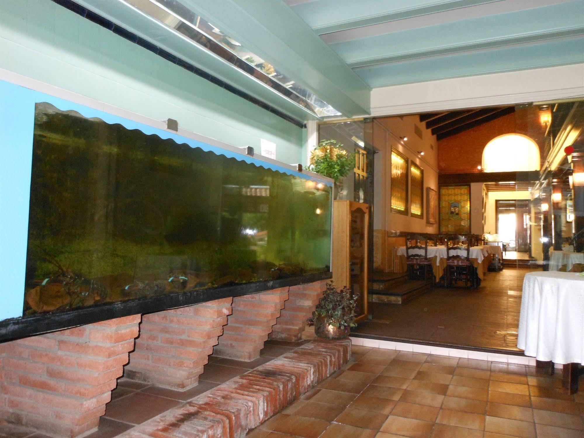 Hostal Can Pou Vidreres Exterior photo