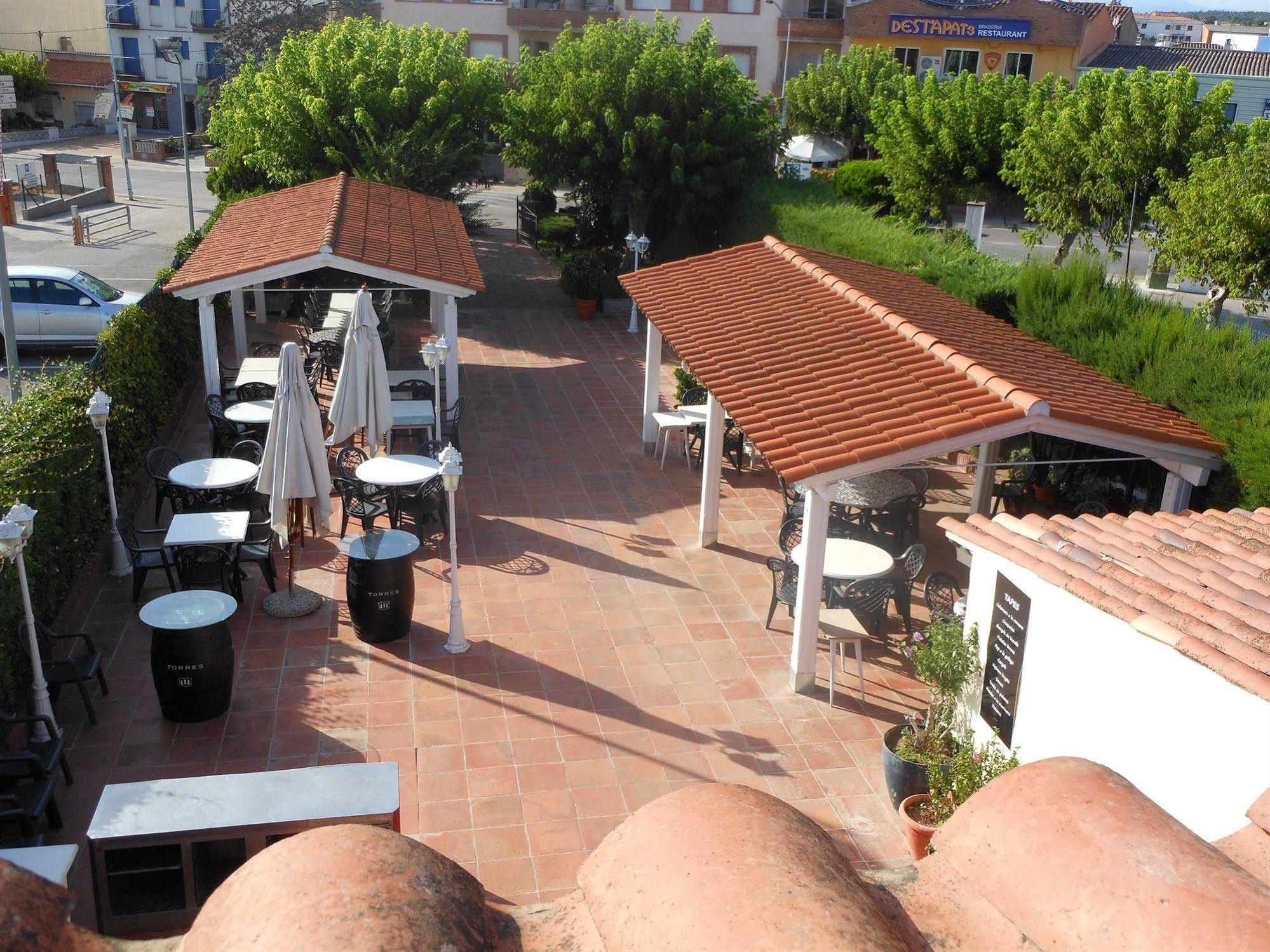 Hostal Can Pou Vidreres Exterior photo